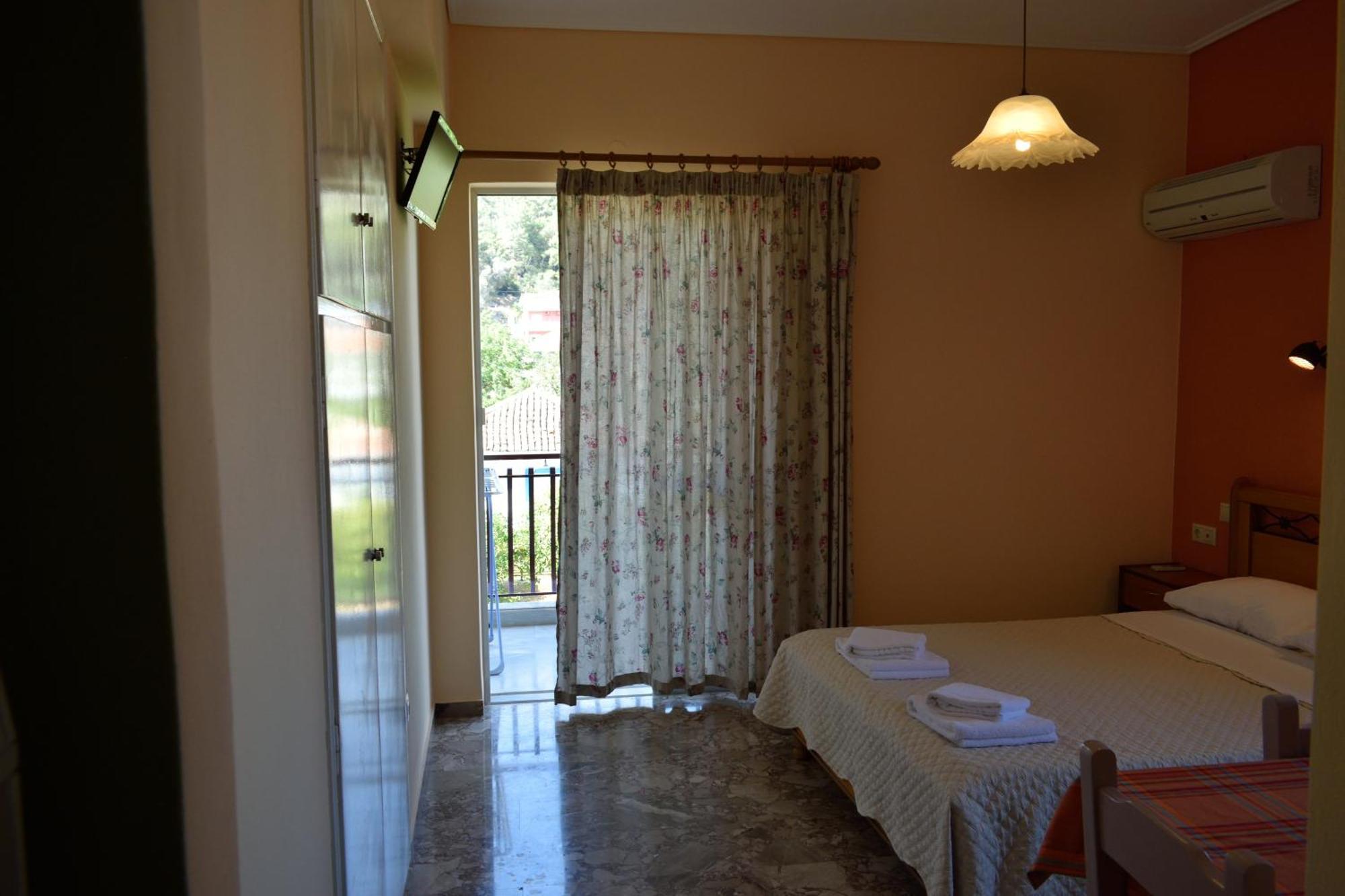 Stamoulis Apartments Agia Efimia Rom bilde
