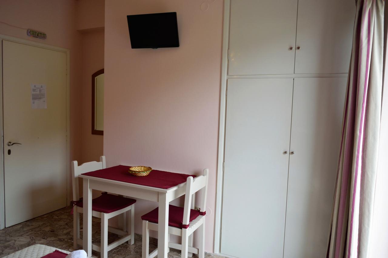 Stamoulis Apartments Agia Efimia Eksteriør bilde