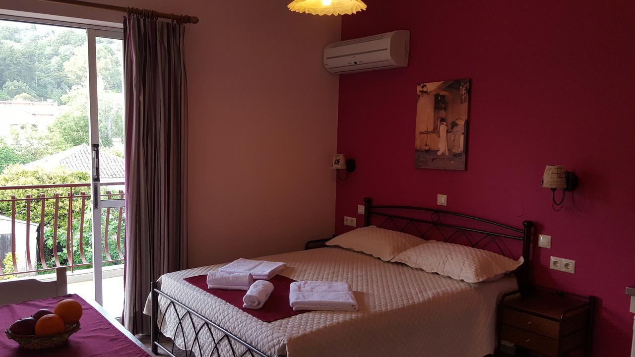 Stamoulis Apartments Agia Efimia Eksteriør bilde