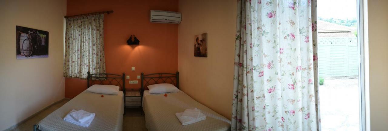 Stamoulis Apartments Agia Efimia Rom bilde