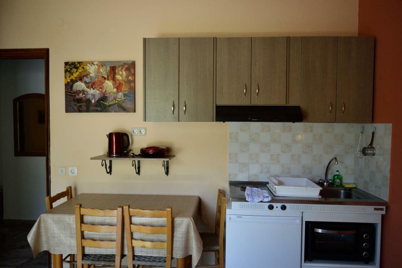 Stamoulis Apartments Agia Efimia Eksteriør bilde
